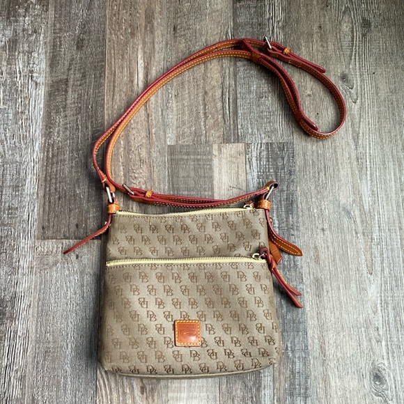Dooney & Bourke Handbags - Dooney & Bourke Crossbody